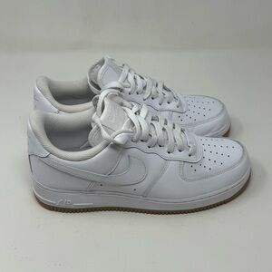 Nike Air Force 1 '07 Low Mens 7.5 White Leather Gum Soles Athletic Shoes Sneaker